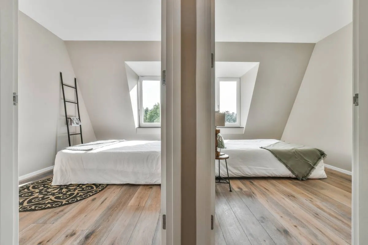 Jak podzielić pokój z jednym oknem na dwa mniejsze pomieszczenia skutecznie