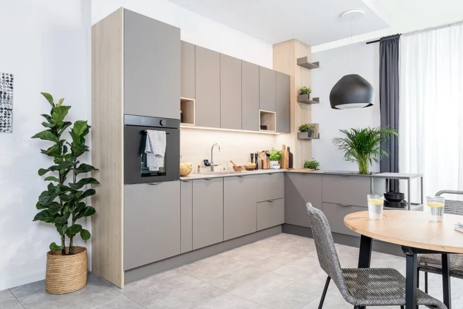 Jak zaprojektować kuchnię z salonem – stwórz funkcjonalną przestrzeń marzeń
